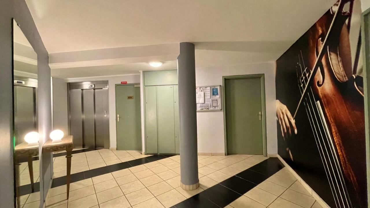 Studio cosy tout équipé - idéalement situé Saint-Denis Esterno foto